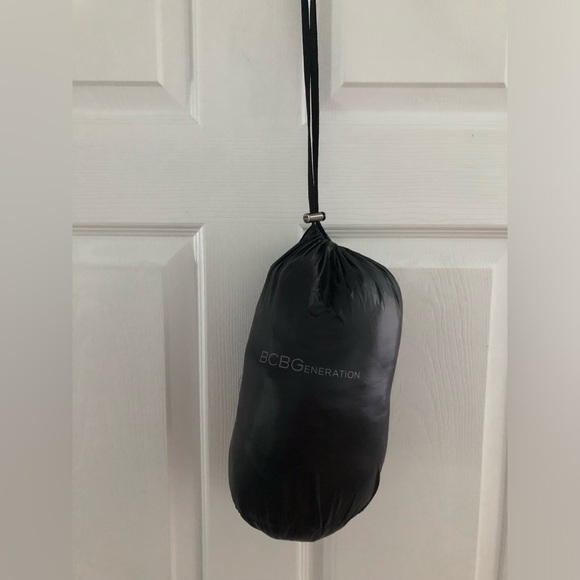 BCBGeneration  Down black lightweight Packable Hooded Zip up Jacket - Picture 3 of 13